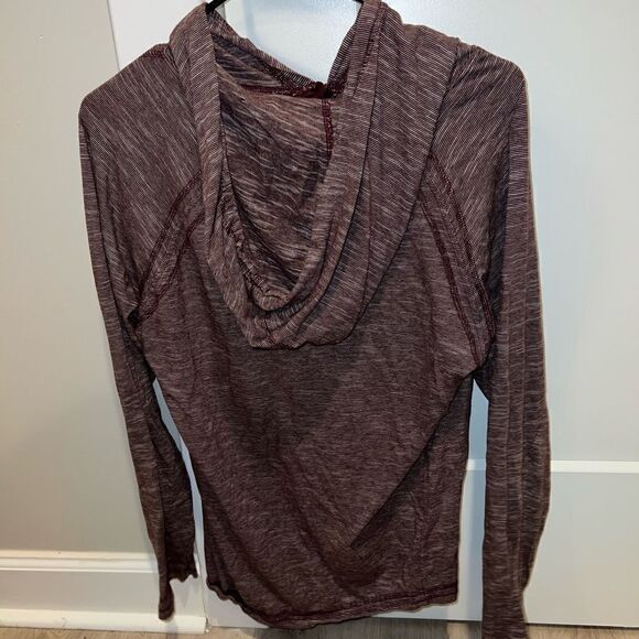 Men’s red and white hooded long sleeve - Picture 3 of 3